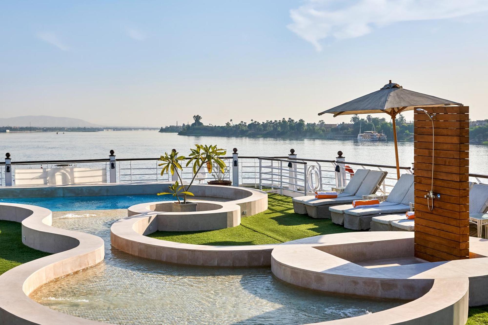 Moevenpick Royal Lotus Nile Cruise, Every Monday Four Nights From Luxor, Every Friday Three Nights From Aswan - Including Excursions & Sightseeing Esterno foto