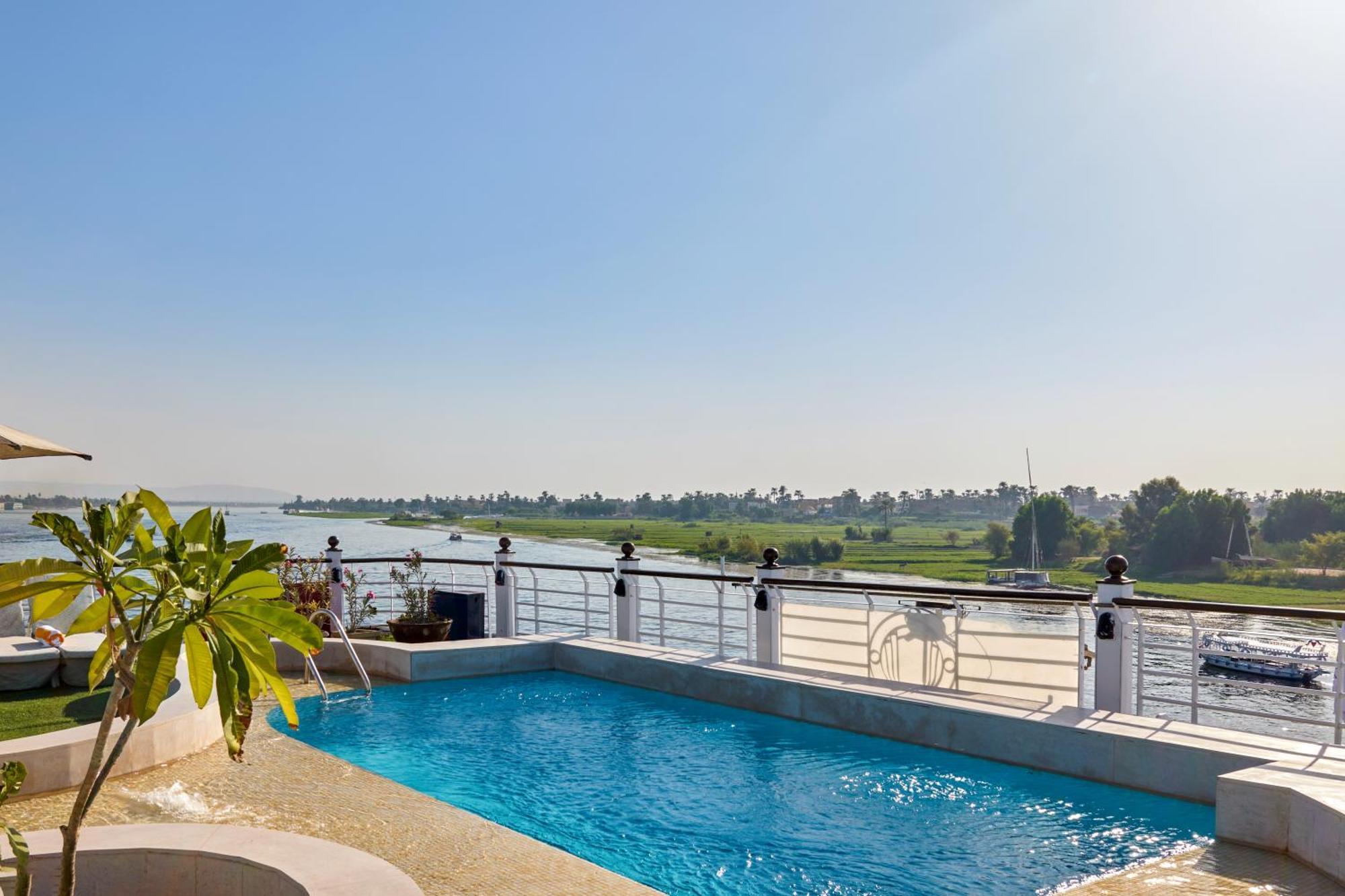 Moevenpick Royal Lotus Nile Cruise, Every Monday Four Nights From Luxor, Every Friday Three Nights From Aswan - Including Excursions & Sightseeing Esterno foto
