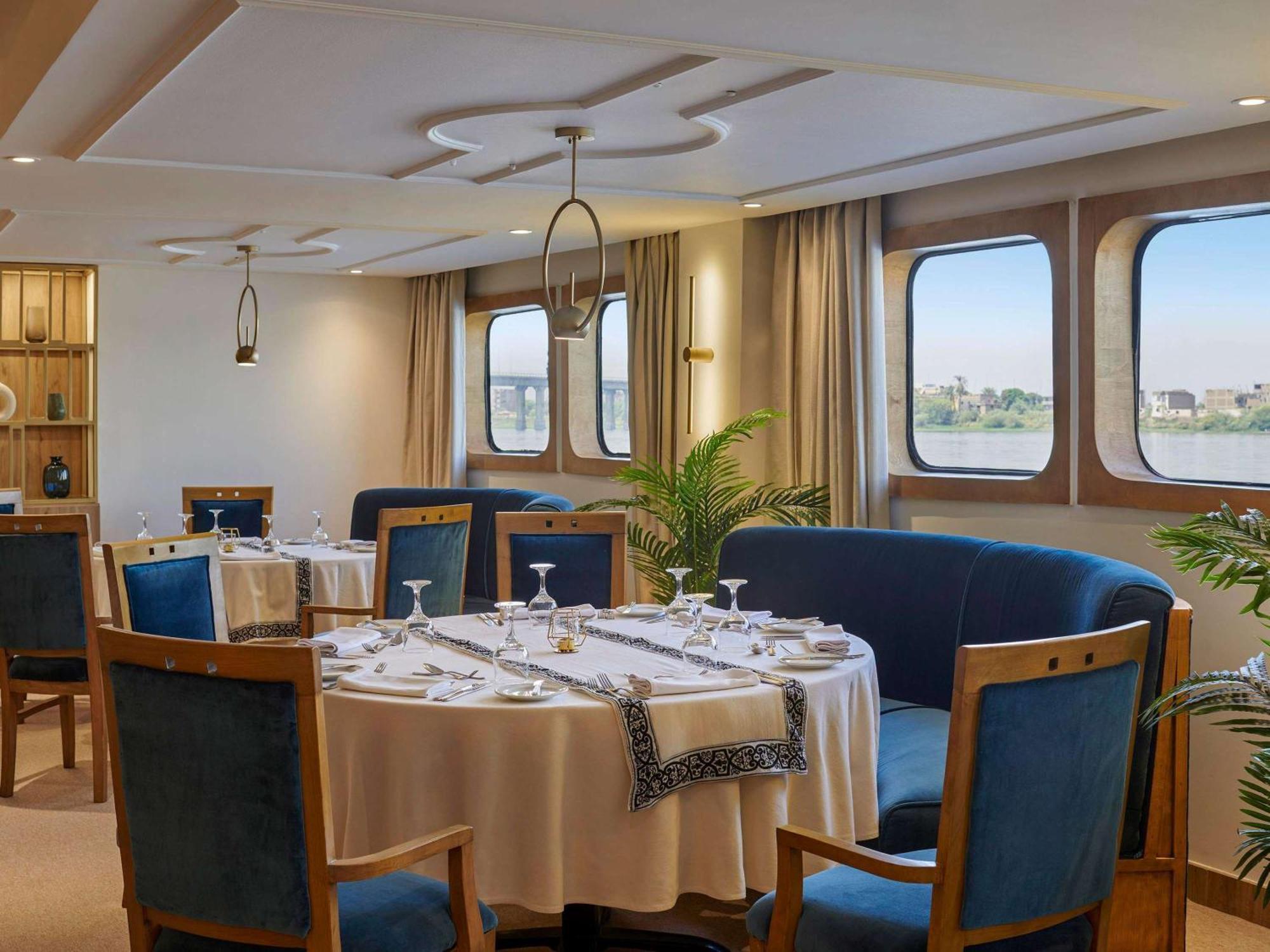Moevenpick Royal Lotus Nile Cruise, Every Monday Four Nights From Luxor, Every Friday Three Nights From Aswan - Including Excursions & Sightseeing Esterno foto