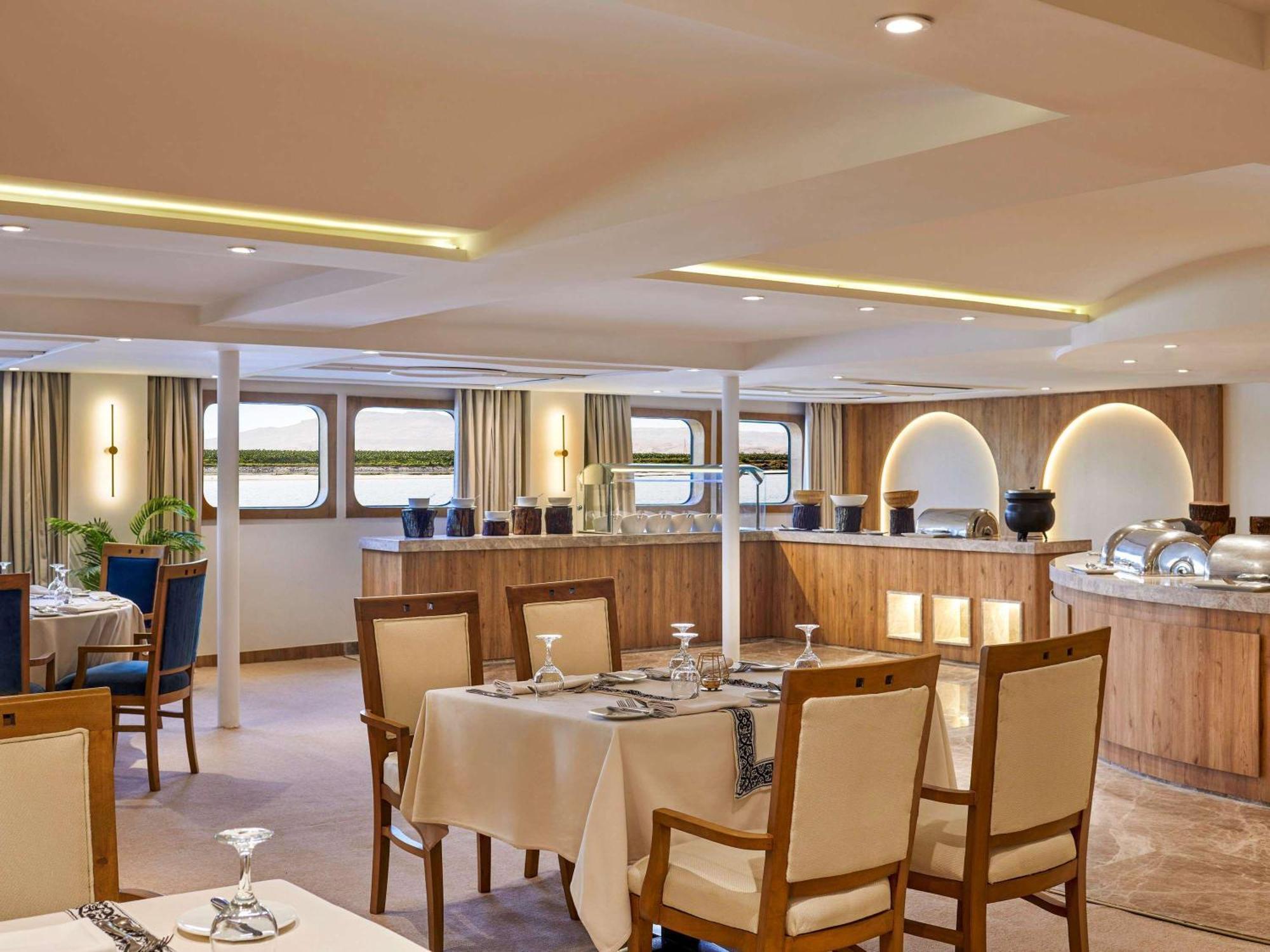 Moevenpick Royal Lotus Nile Cruise, Every Monday Four Nights From Luxor, Every Friday Three Nights From Aswan - Including Excursions & Sightseeing Esterno foto